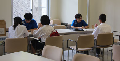 学生による個別相談会